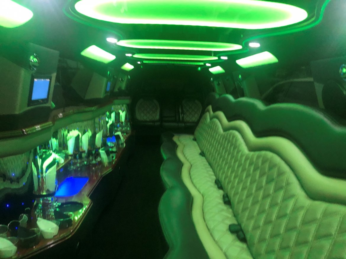 Limousine for Sale in Morganville, NJ - Photo 29