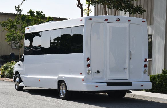 2011 Ford E-450 Limo Bus for Sale in Fontana, CA - Photo 3
