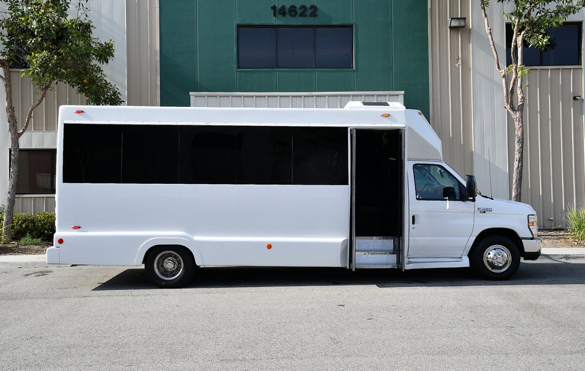 Limo Bus for Sale in Fontana, CA - Photo 6