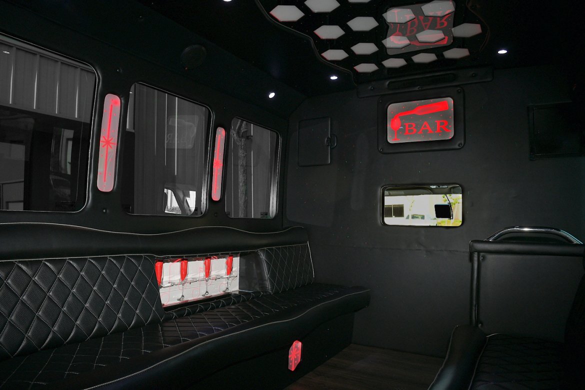 Limo Bus for Sale in Fontana, CA - Photo 11