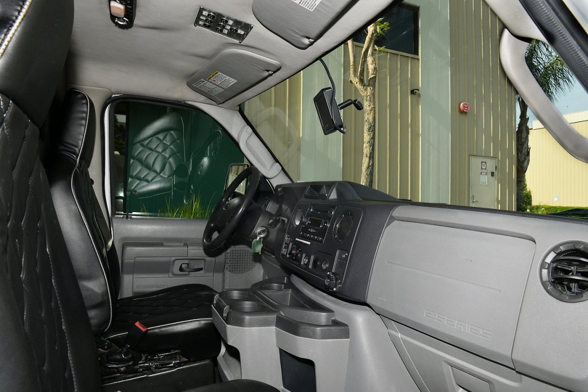 Limo Bus for Sale in Fontana, CA - Photo 14