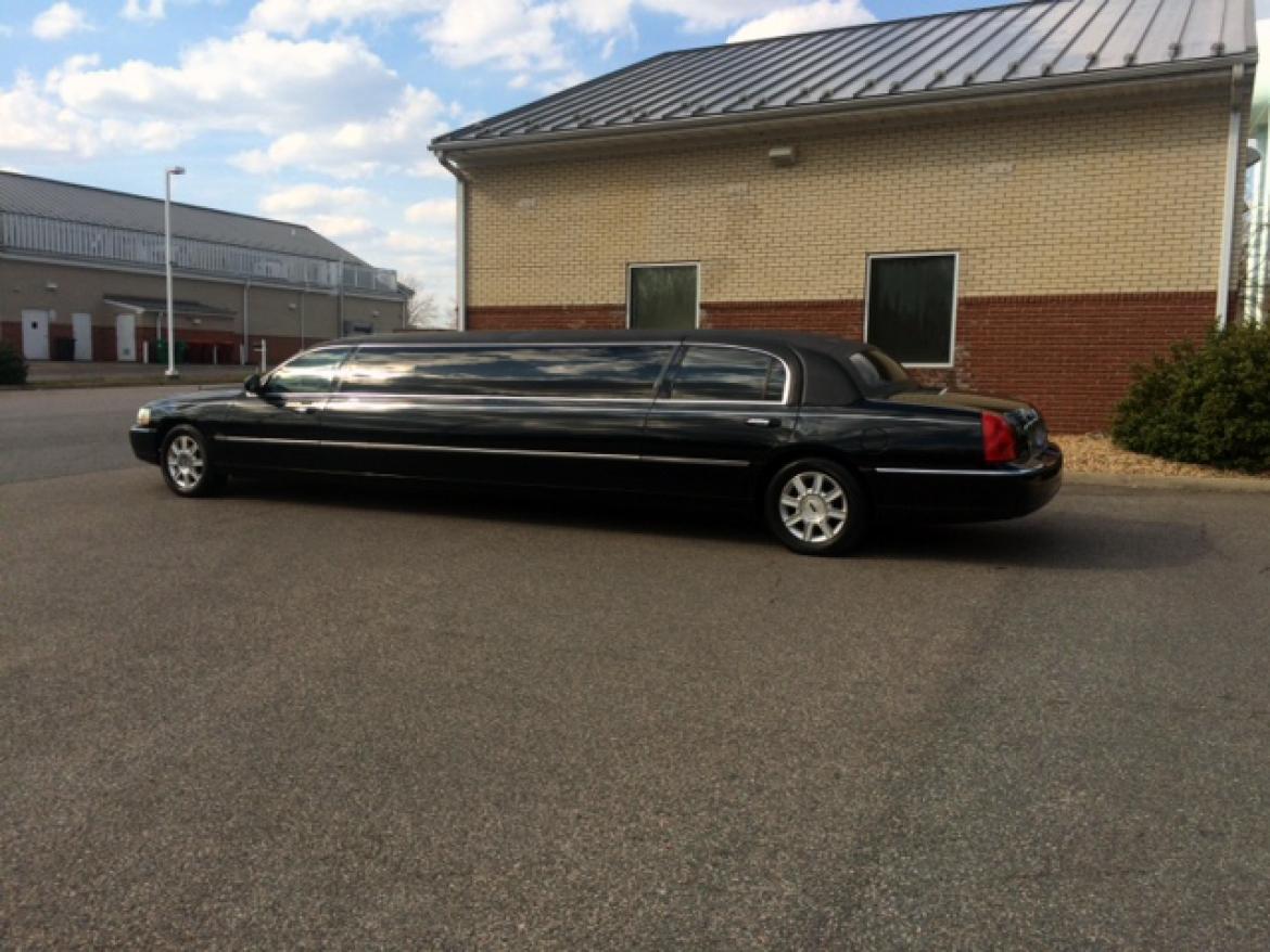 Photo of Limousine for sale: 2007 Lincoln Lincoln Tiffany 120&quot; by Tiffany