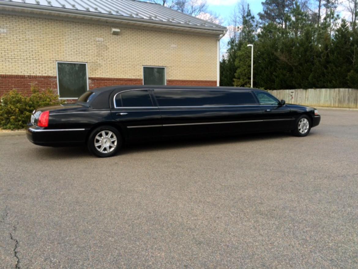 Photo of Limousine for sale: 2007 Lincoln Lincoln Tiffany 120&quot; by Tiffany