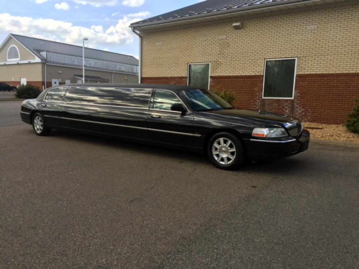 Photo of Limousine for sale: 2007 Lincoln Lincoln Tiffany 120&quot; by Tiffany