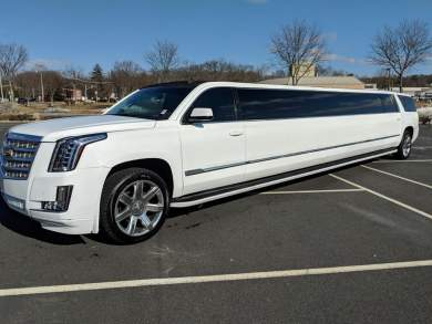 2015 Chevrolet Suburban SUV Stretch for Sale in Roseland, New Jersey, US - Photo 3