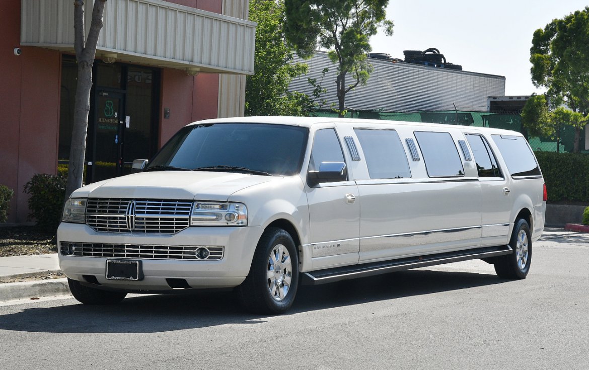 Limousine for Sale in Fontana, CA - Photo 6