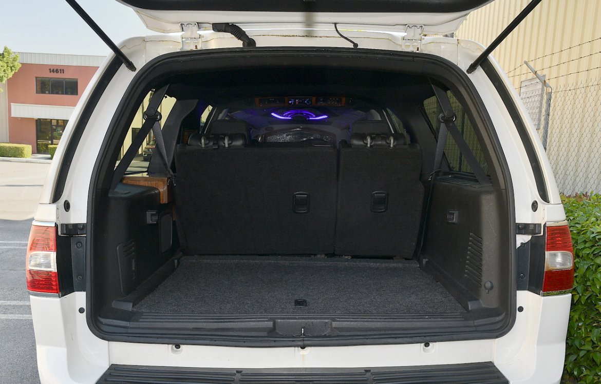 Limousine for Sale in Fontana, CA - Photo 9