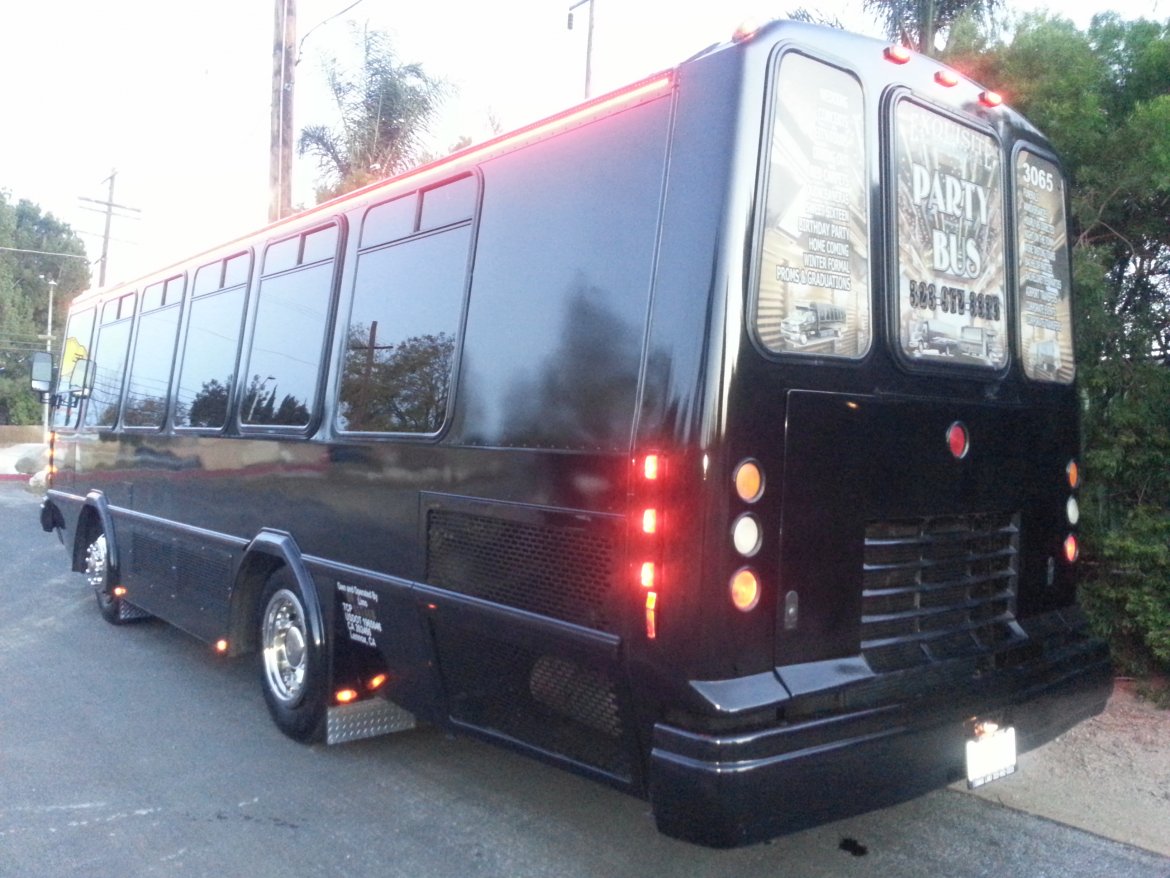 Limo Bus for Sale in Los Angeles, CA - Photo 11