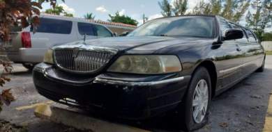 2007 Lincoln limousine Limousine for Sale in NORTH MIAMI, FL - Main Photo