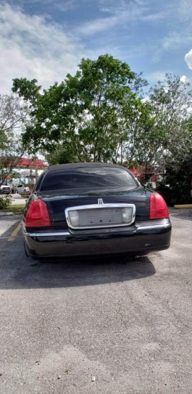 2007 Lincoln limousine Limousine for Sale in NORTH MIAMI, Florida, US - Photo 4