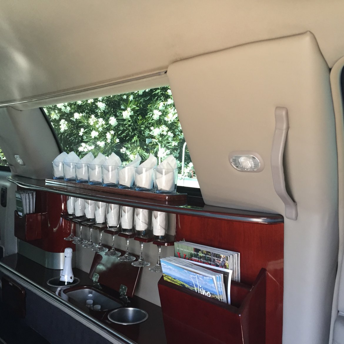 Limousine for Sale in Paso Robles, CA - Photo 5