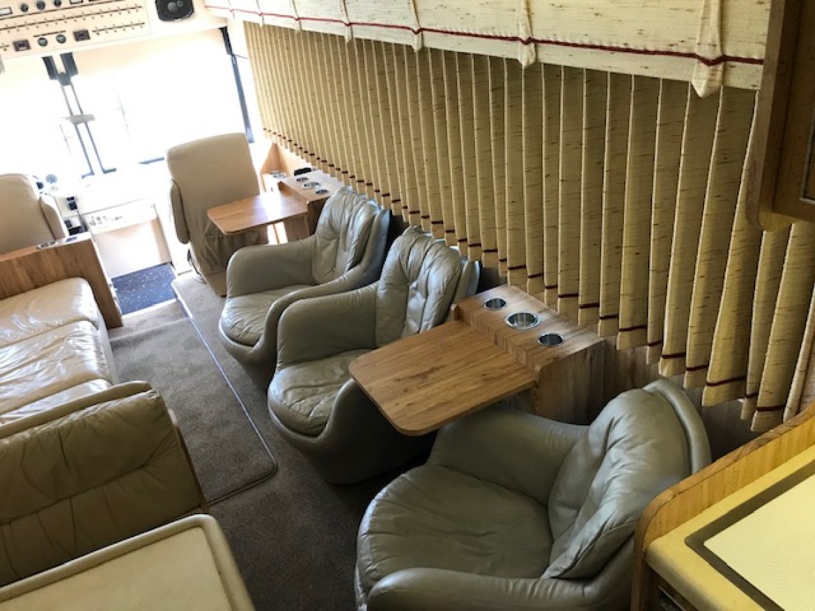 Motorcoach for Sale in oaklyn, NJ - Photo 26