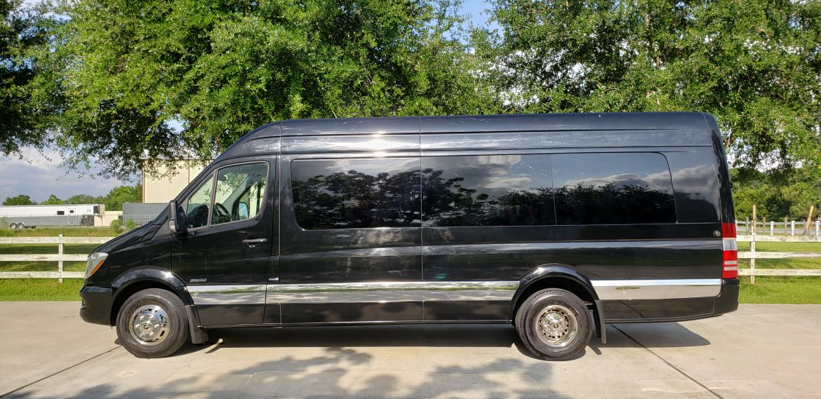 Sprinter for Sale in Houston, TX - Photo 4