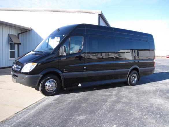 2013 Mercedes-Benz 3500 Sprinter for Sale in Ozark, MO - Photo 2