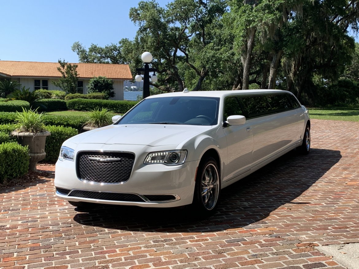 Limousine for Sale in Orange Beach, AL - Photo 6