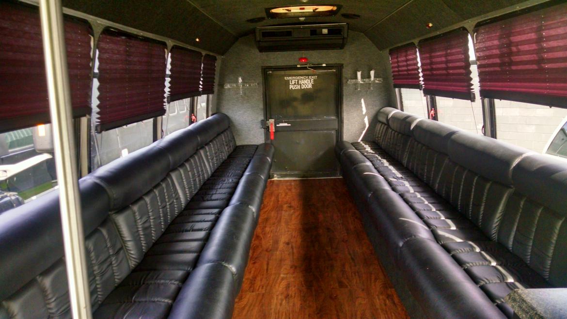 Photo of Limo Bus for sale: 2000 Ford 450 by CUSTOM BUILT