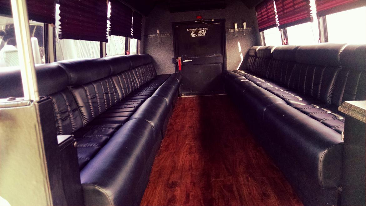Photo of Limo Bus for sale: 2000 Ford 450 by CUSTOM BUILT