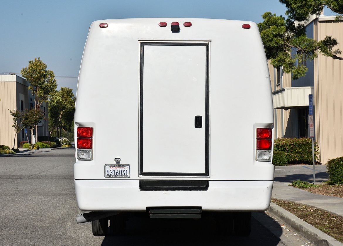 Shuttle Bus for Sale in Fontana, CA - Photo 9