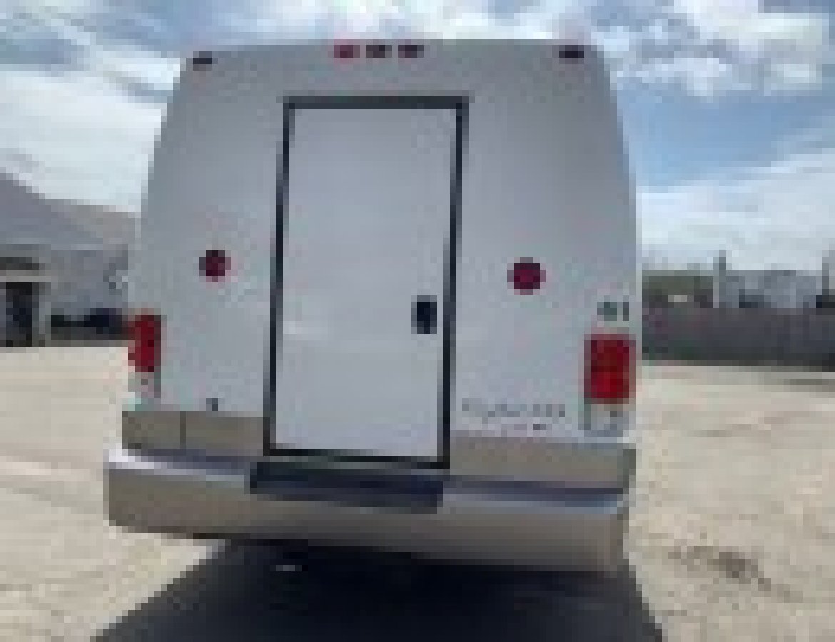 Executive Shuttle for Sale in North East, PA - Photo 3