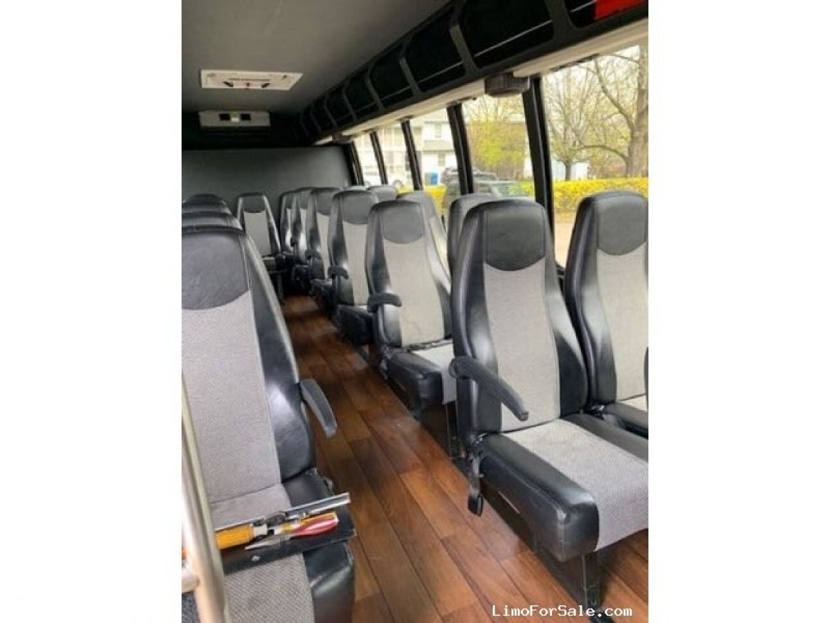 Executive Shuttle for Sale in North East, PA - Photo 7