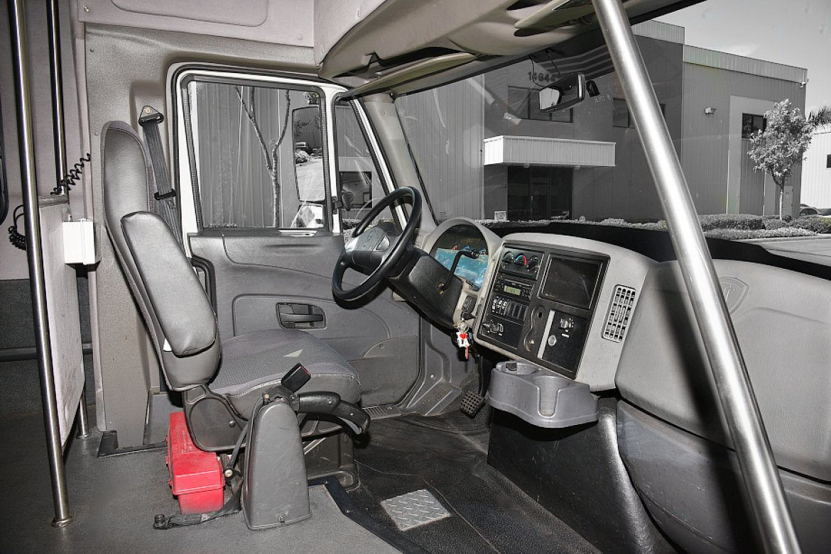 Shuttle Bus for Sale in Fontana, CA - Photo 13
