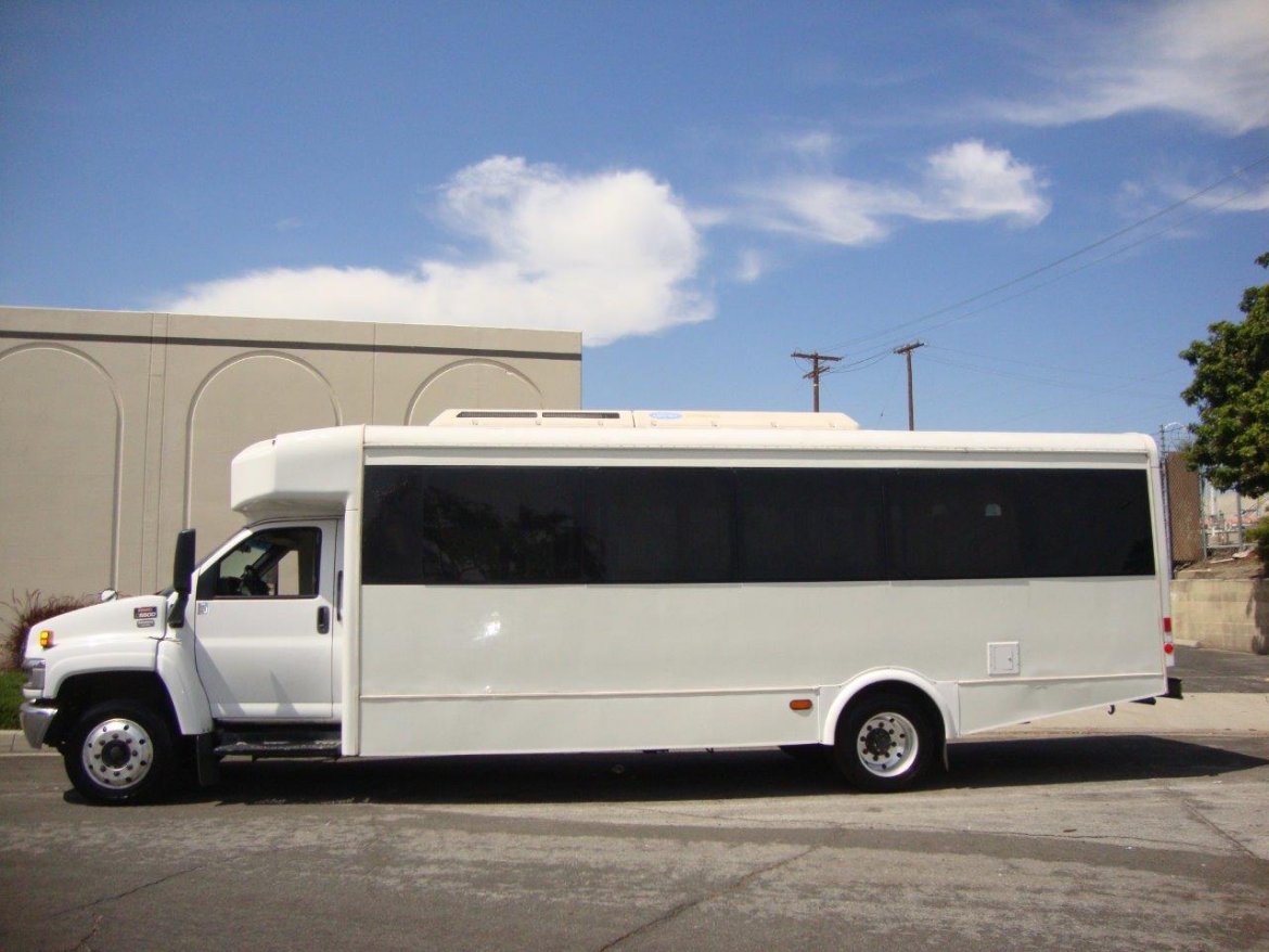 Shuttle Bus for Sale in CARSON, CA - Photo 4
