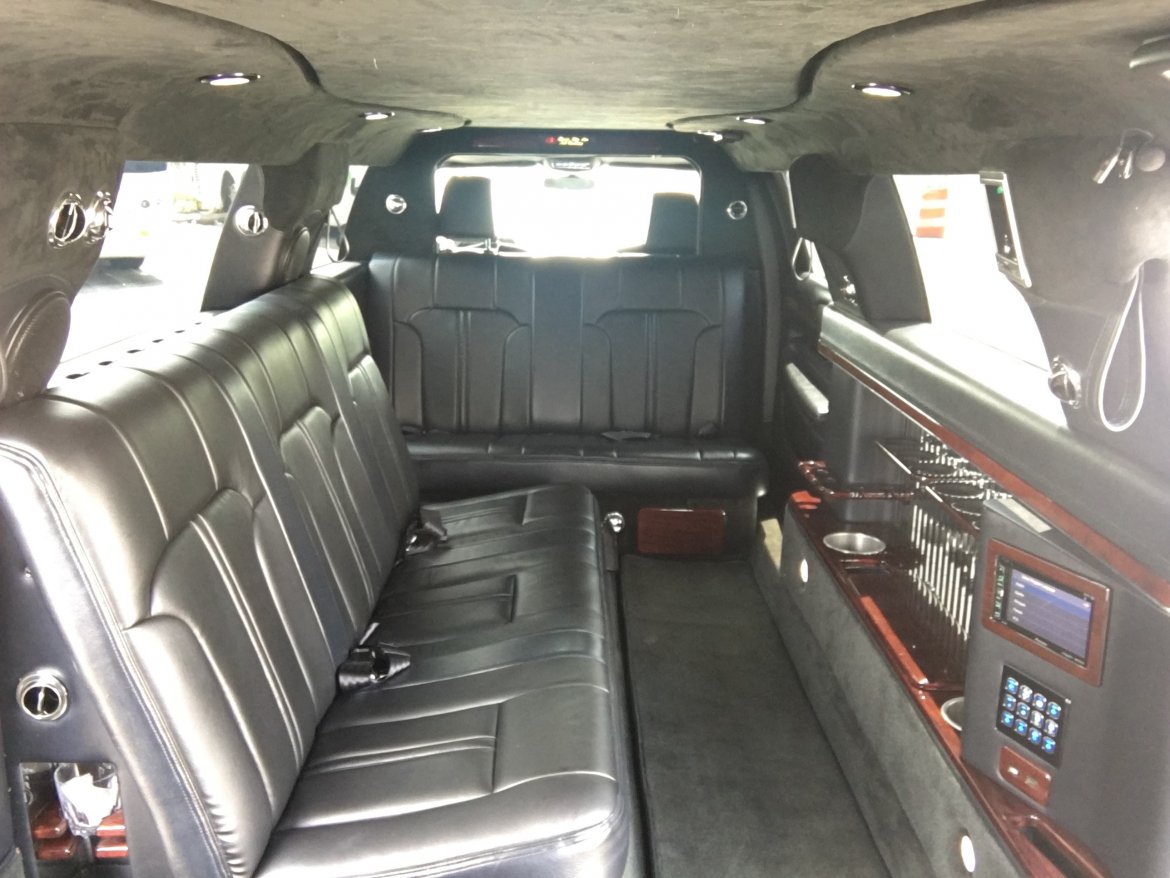 Limousine for Sale in GLEN BURNIE, MD - Photo 4
