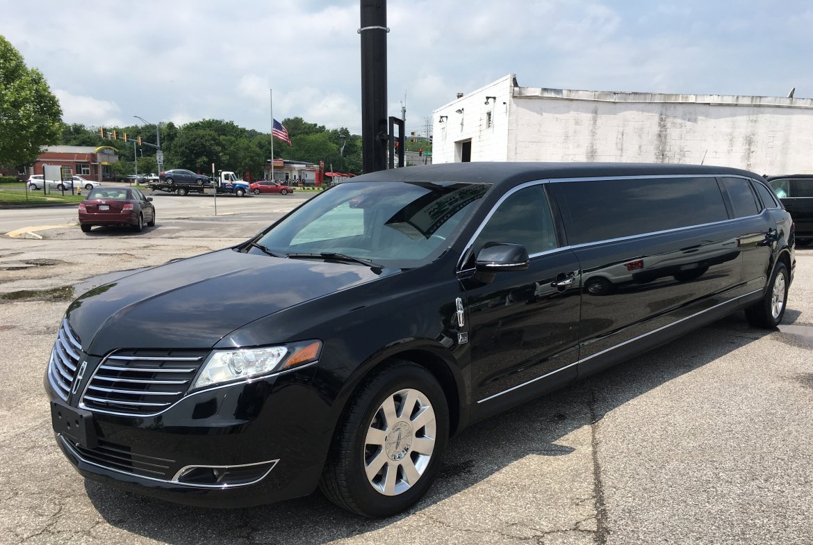 Limousine for Sale in GLEN BURNIE, MD - Photo 5