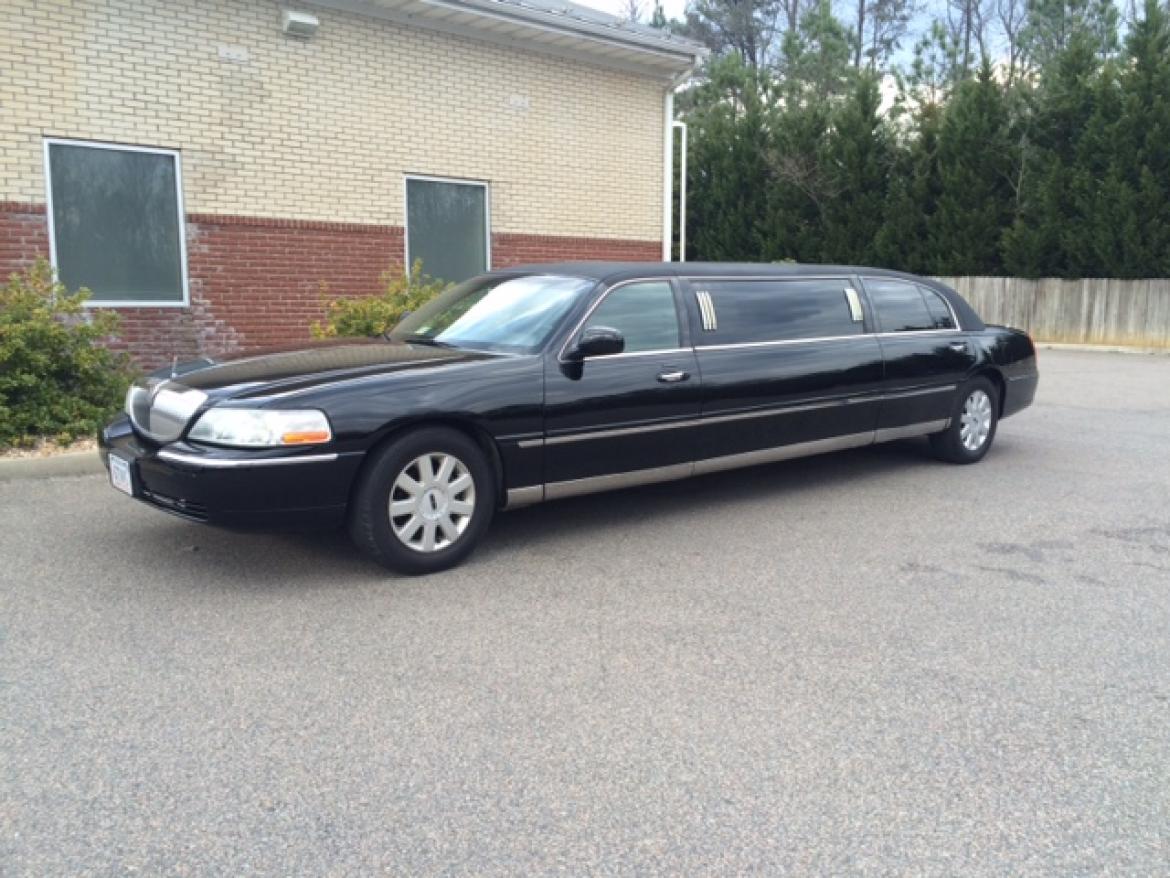 Limousine for sale: 2005 Lincoln Lincoln Krystal Limo 72&quot; by Krystal