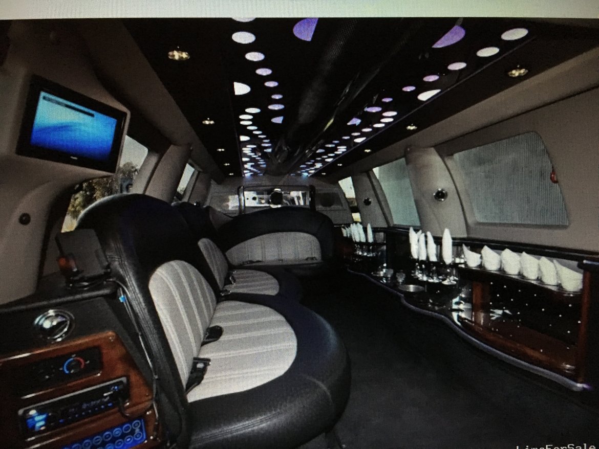 SUV Stretch for Sale in Spotswood, NJ - Photo 9