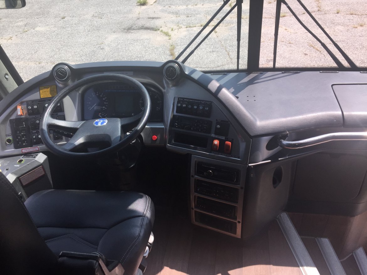 Motorcoach for Sale in Glen Burnie, MD - Photo 11