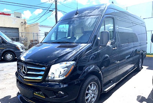 2018 Mercedes-Benz Sprinter 3500 Super Single - 170" Sprinter for Sale in oaklyn, NJ - Main Photo