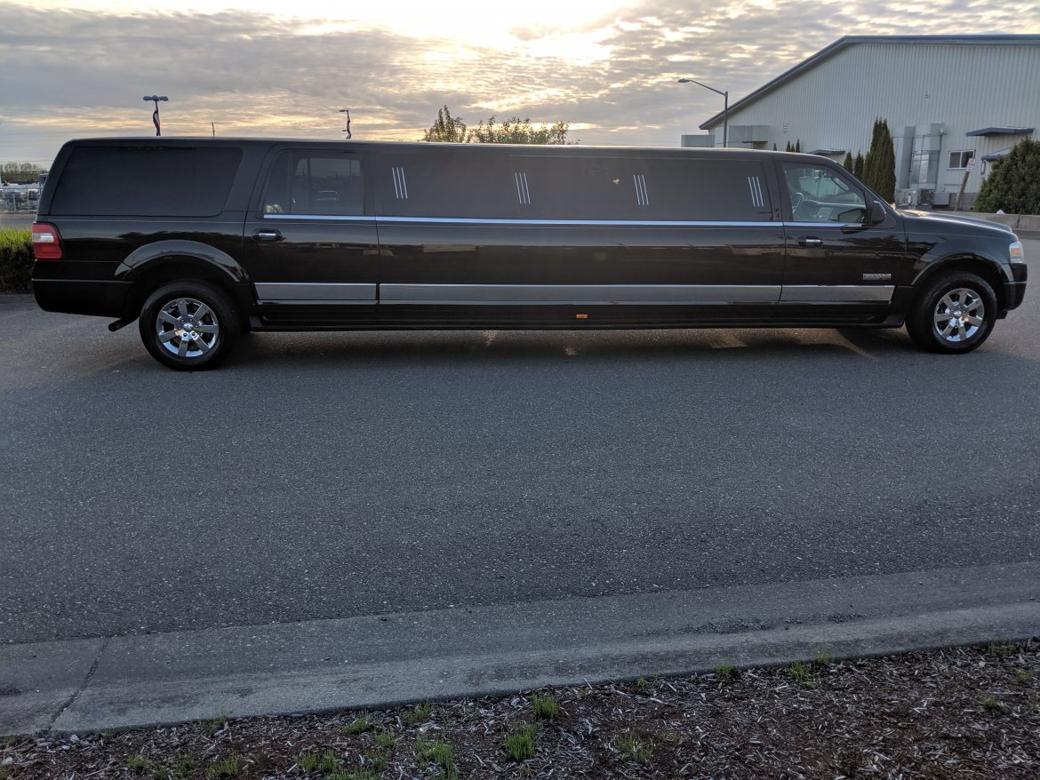 SUV Stretch for Sale in Mount Vernon, WA - Photo 5