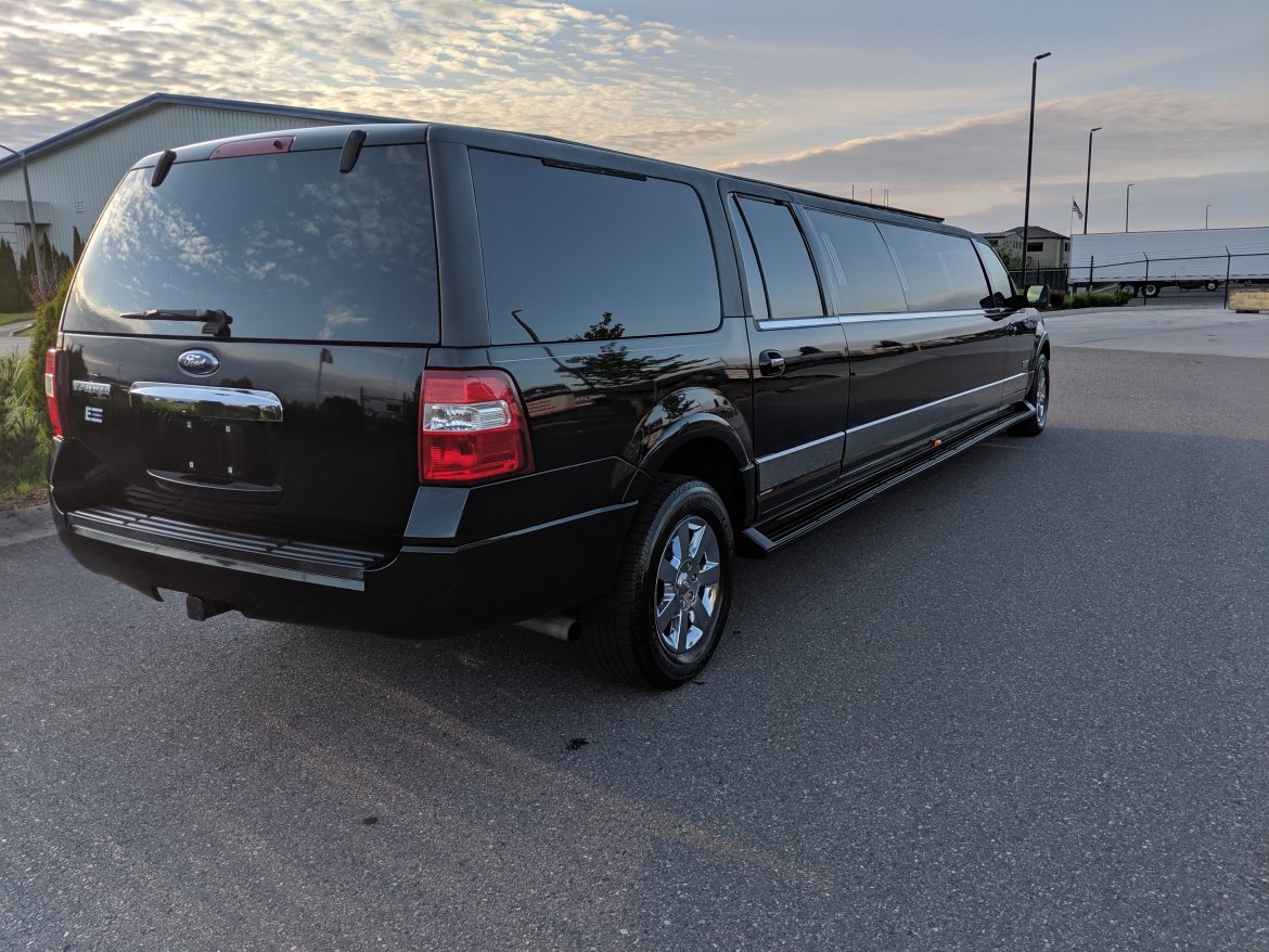 SUV Stretch for Sale in Mount Vernon, WA - Photo 4