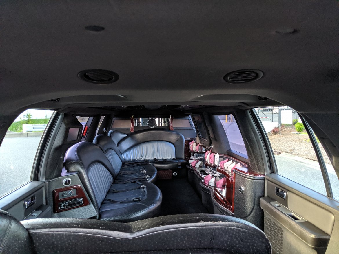 SUV Stretch for Sale in Mount Vernon, WA - Photo 10