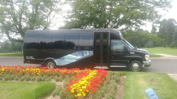 2014 Ford E-450 Limo Bus