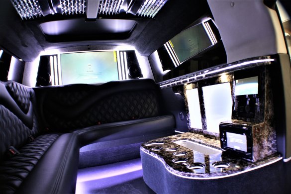 2018 Mercedes-Benz Metris Limousine for Sale in springfield, MO - Photo 2