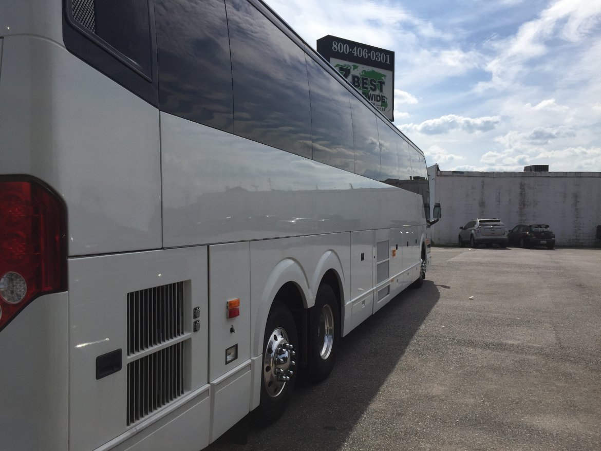 Motorcoach for Sale in Glen burnie, MD - Photo 5