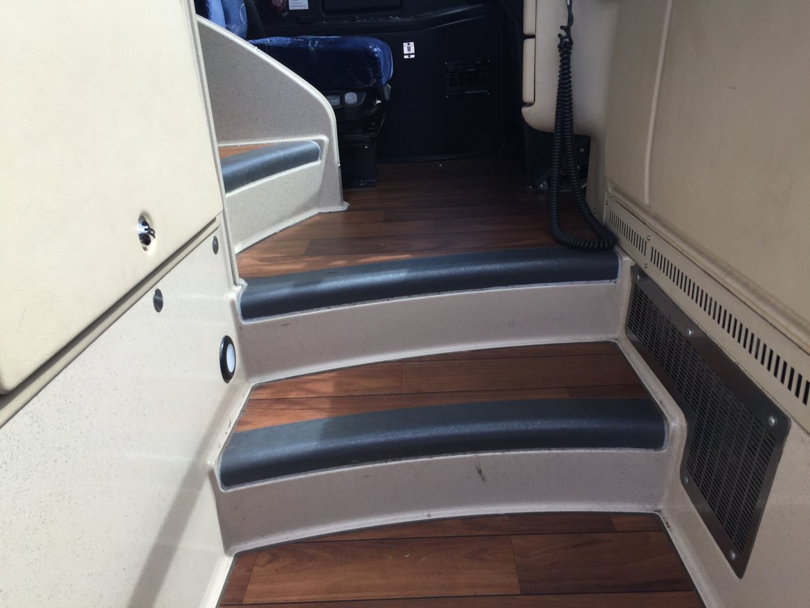 Motorcoach for Sale in Glen burnie, MD - Photo 12