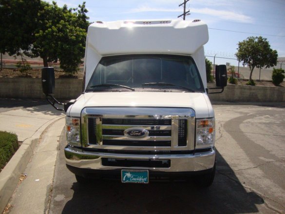 2018 Ford E-450 VIP 2800 Shuttle Bus for Sale in Carson, CA - Photo 3