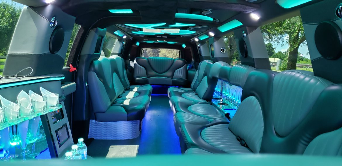 SUV Stretch for Sale in Houston, TX - Photo 18