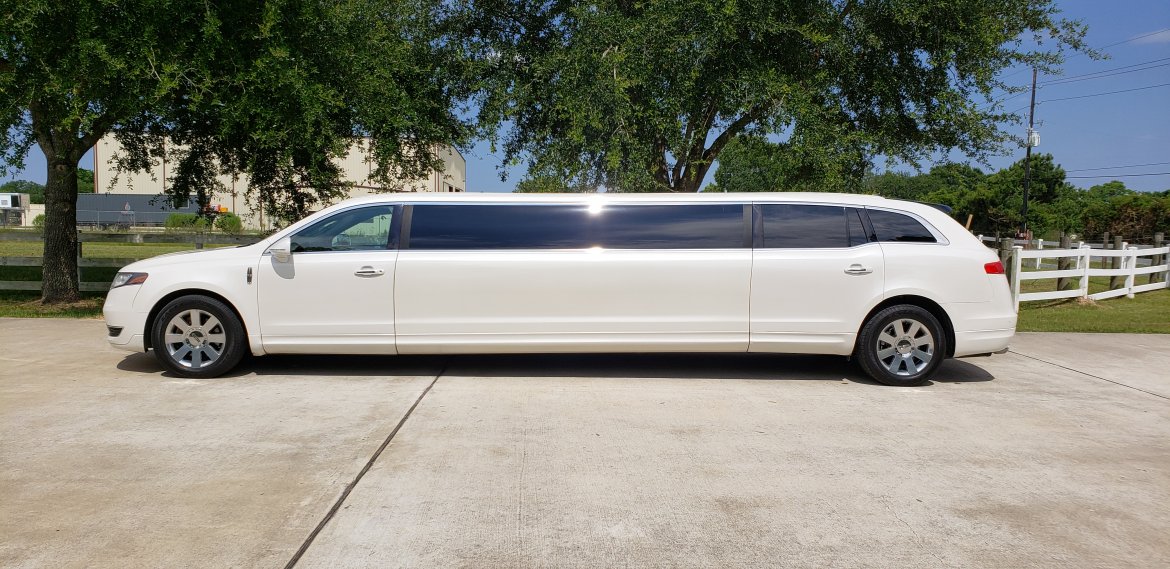 Limousine for Sale in Houston, TX - Photo 4