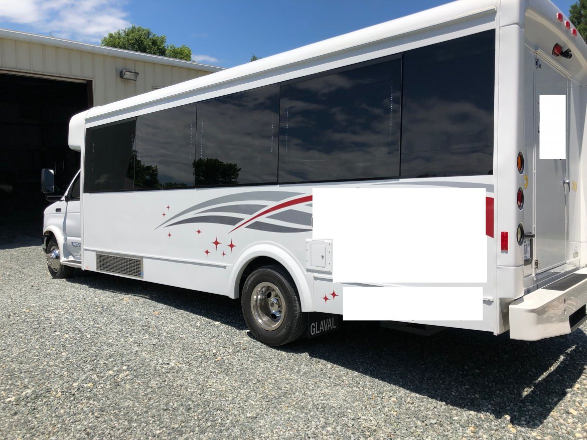 Limo Bus for Sale in NORTH EAST, PA - Photo 14