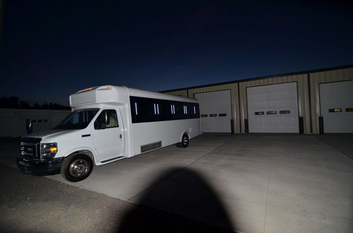 Limo Bus for Sale in NORTH EAST, PA - Photo 13