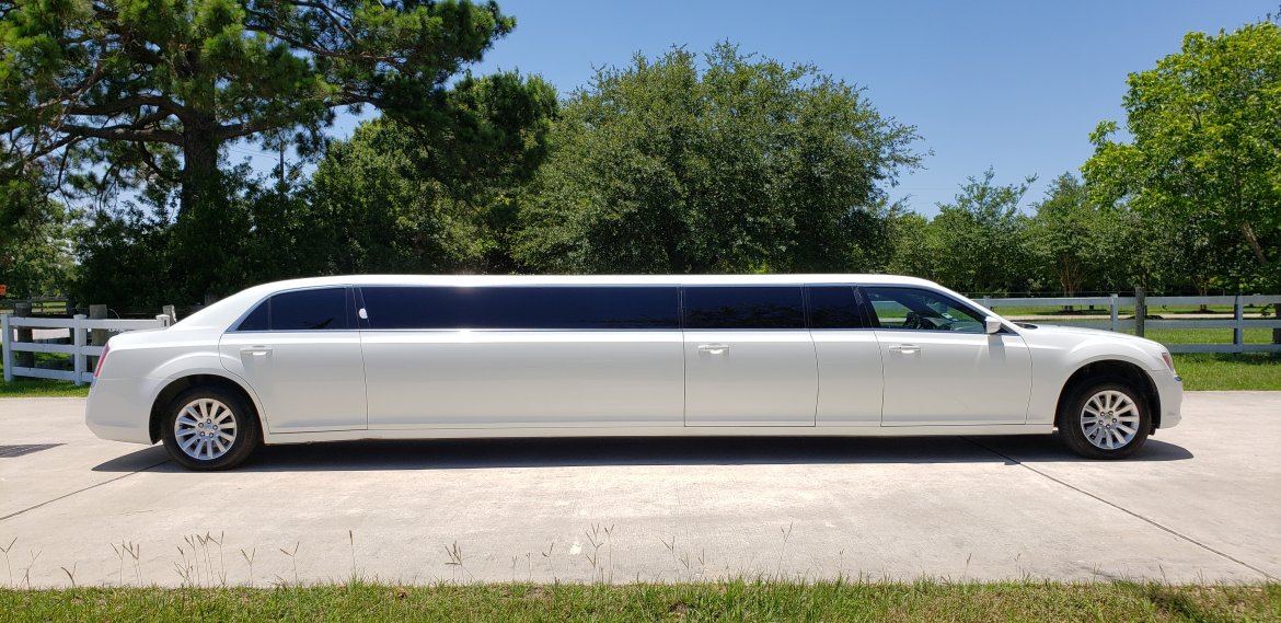 Limousine for Sale in Houston, TX - Photo 4