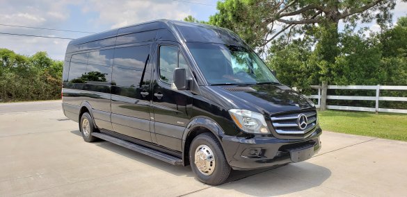 2014 Mercedes-Benz SPRINTER 3500 170" EXT Sprinter for Sale in Houston, TX - Main Photo