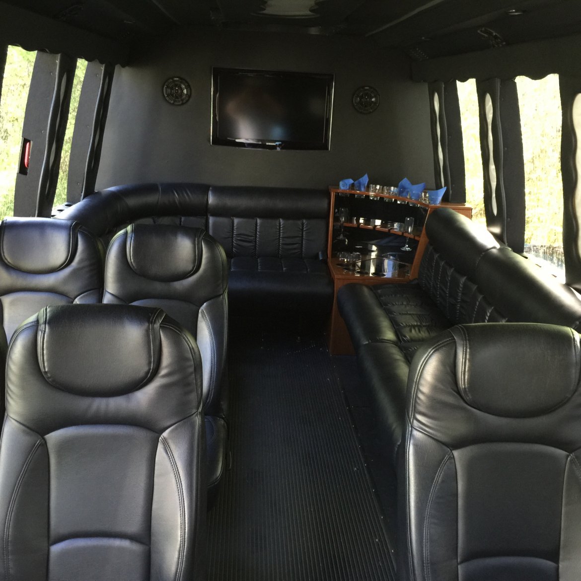 Limo Bus for Sale in North Kingstown, RI - Photo 2