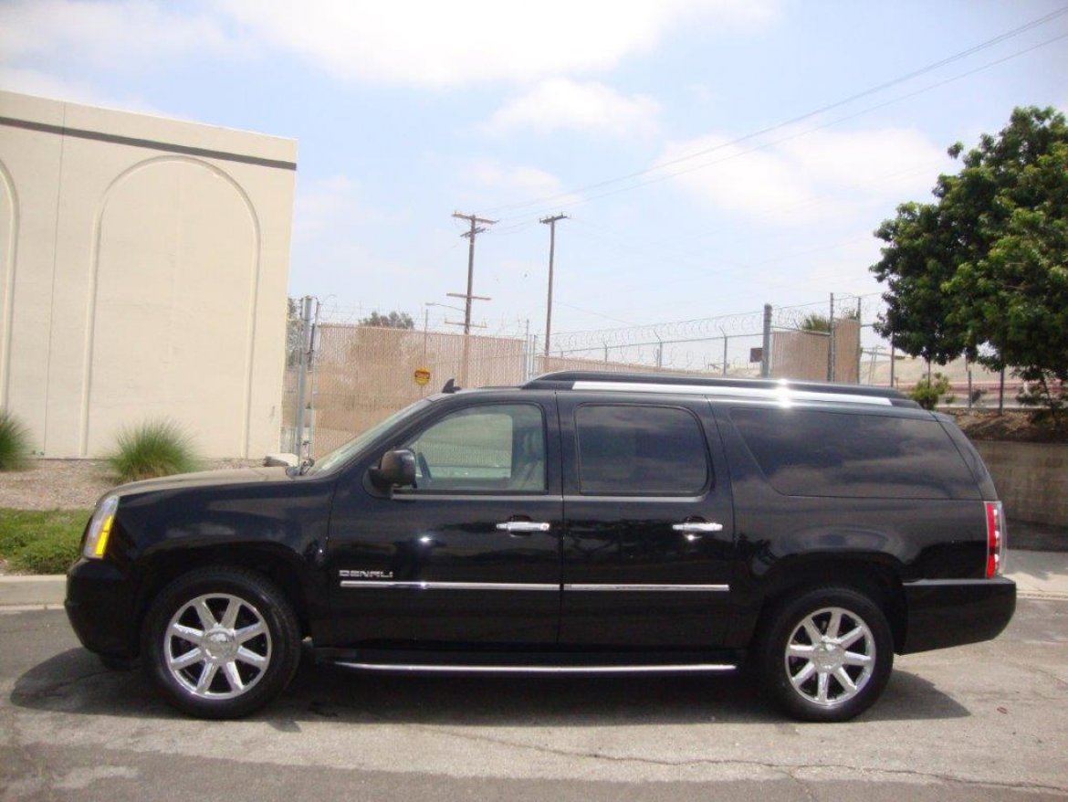 SUV for Sale in Carson, CA - Photo 3