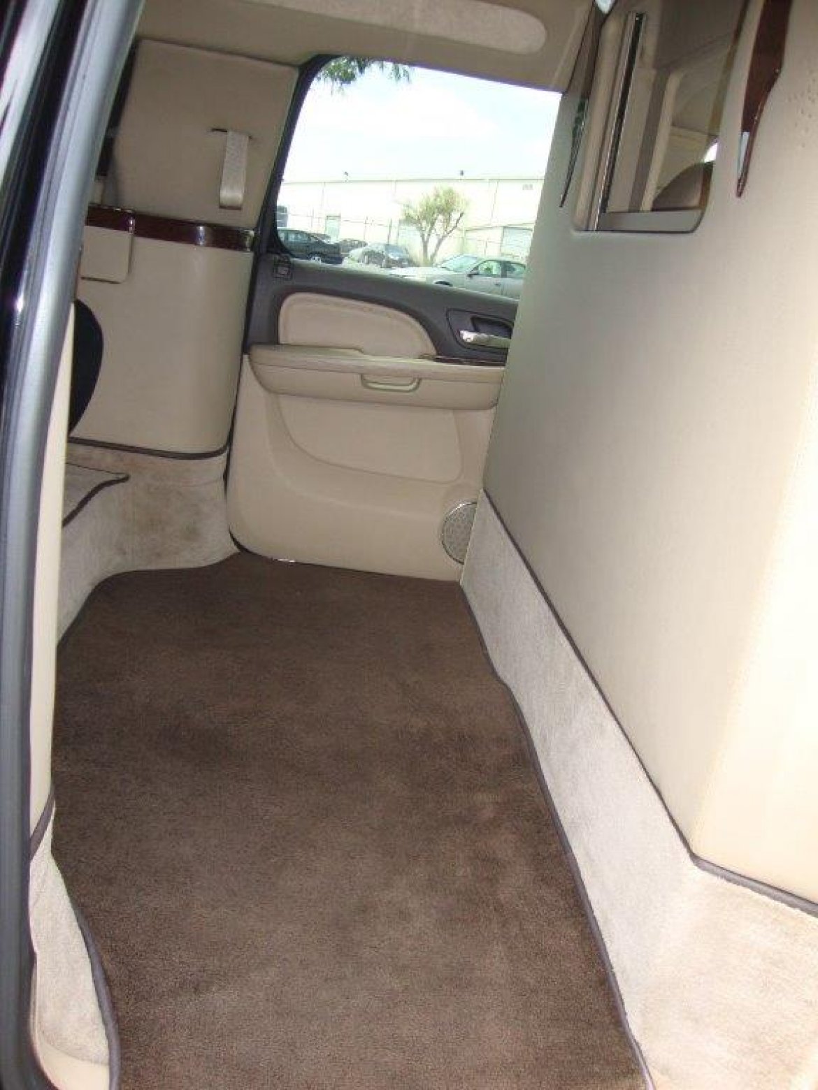SUV for Sale in Carson, CA - Photo 14