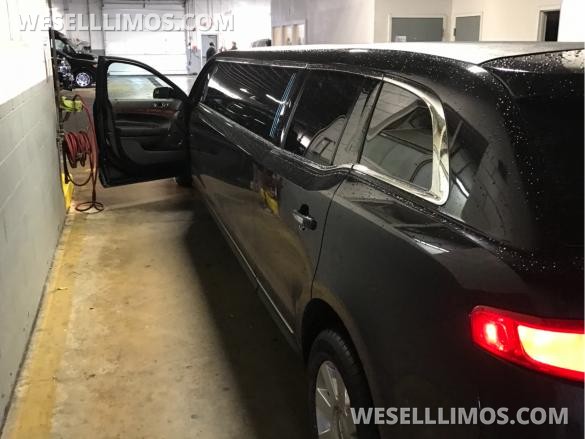 2013 Lincoln MKT Limousine for Sale in Port Chester, NY - Photo 2
